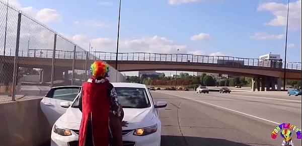  Gibby The Clown Fucks Juicy Tee On Atlanta’s Most Popular Highway